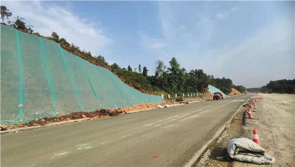 高鐵站—飛機(jī)場！岳陽東站到三荷機(jī)場快速省道建設(shè)10月1日全線通車了！