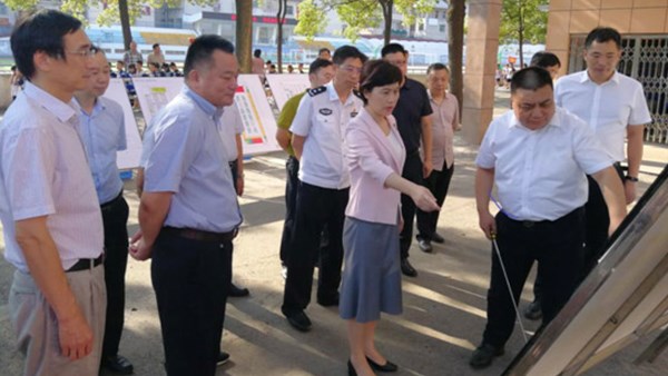 市委副書記、市長(zhǎng)李愛武調(diào)研朝陽(yáng)小學(xué) 智慧停車場(chǎng)項(xiàng)目