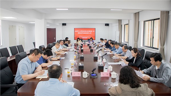 劉曉英一行赴市城運集團開展專題調研